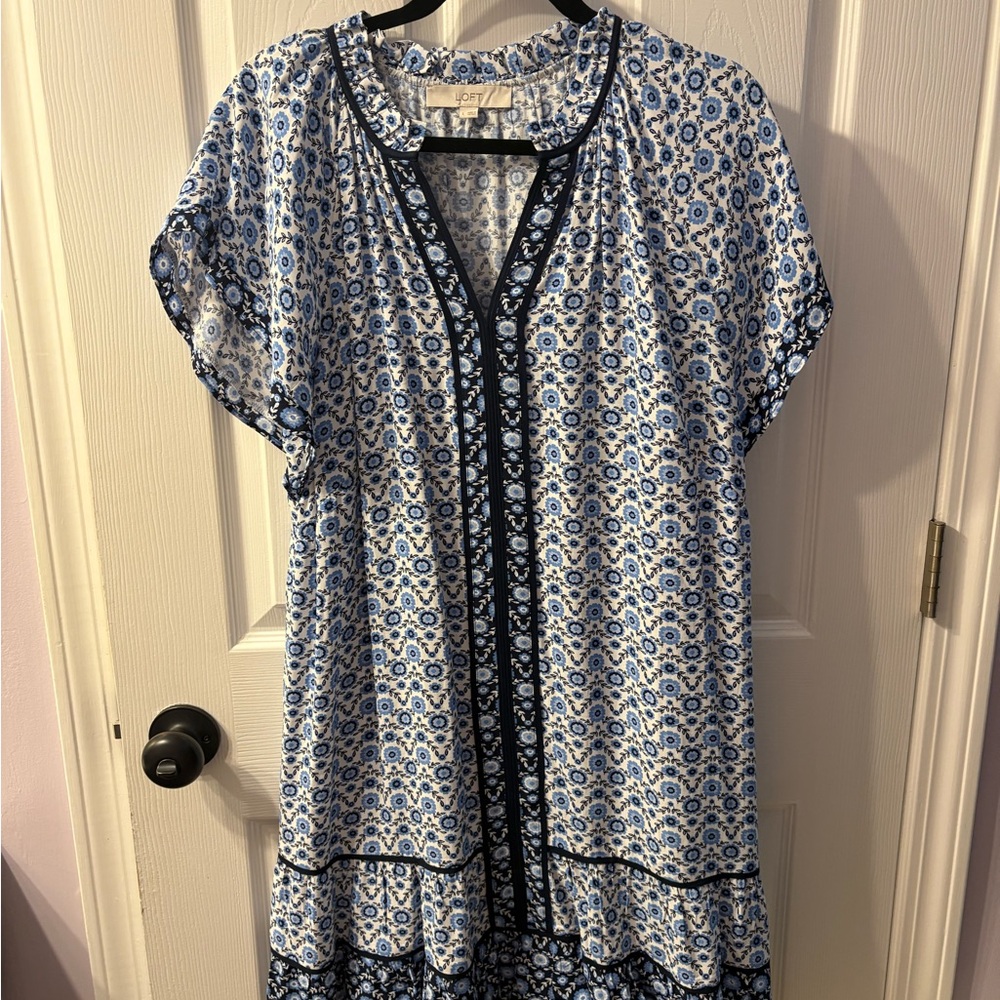 LOFT Blue and White Floral dress